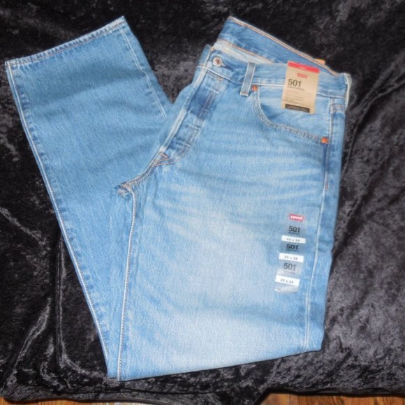 Levi's Other - Genuine Levi’s 501 Jeans Original Fit Medium Blue W33 L32 NEW for men